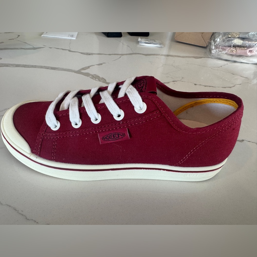 KEEN Women's Elsa Lite Casual Trainer Sneaker, Single shoe. Left only. New.